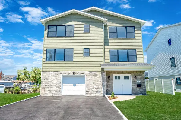 237 Mott Street, Oceanside, NY 11572