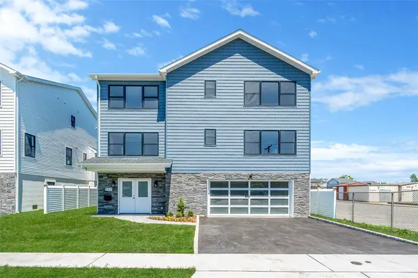 243 Mott Street, Oceanside, NY 11572