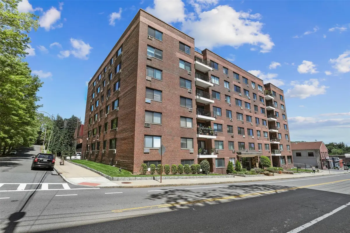 25 Lake Street #7K & 7L, White Plains, NY 10603 - Image #1