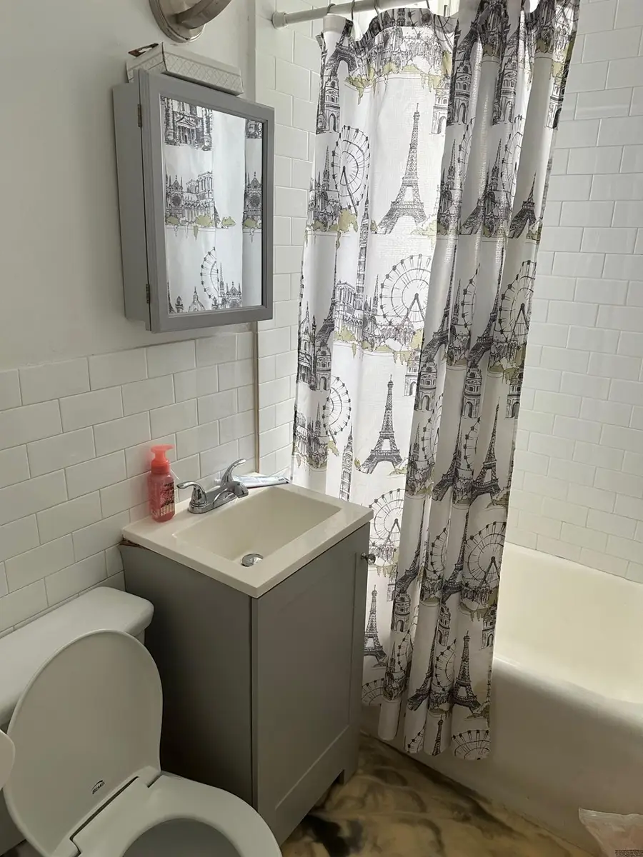 419 Van Siclen Avenue, Brooklyn, NY 11207 - Image #2