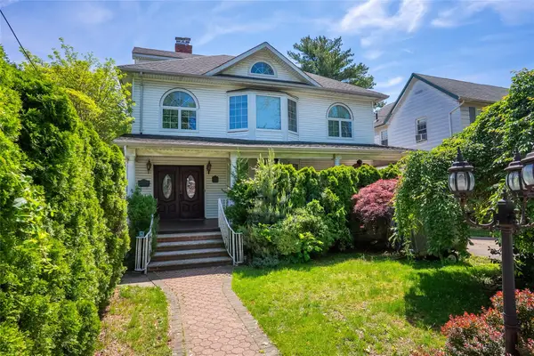 3225 155th Street, Flushing, NY 11354