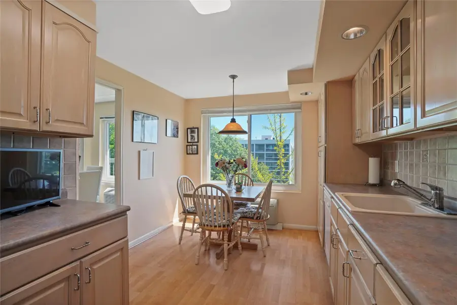 300 High Point Drive #612, Hartsdale, NY 10530 - Image #2