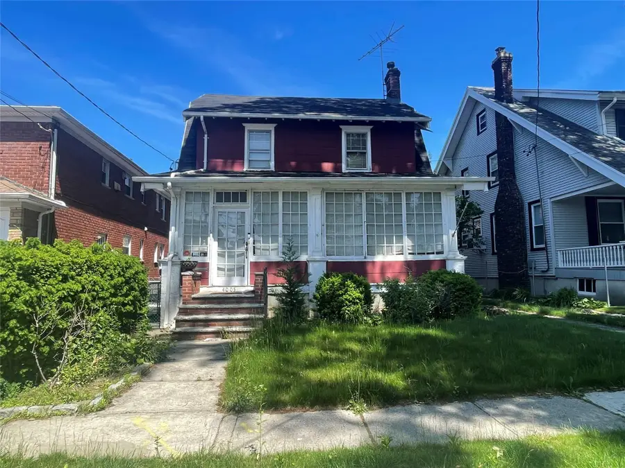 4005 203rd Street, Bayside, NY 11361 - Image #2