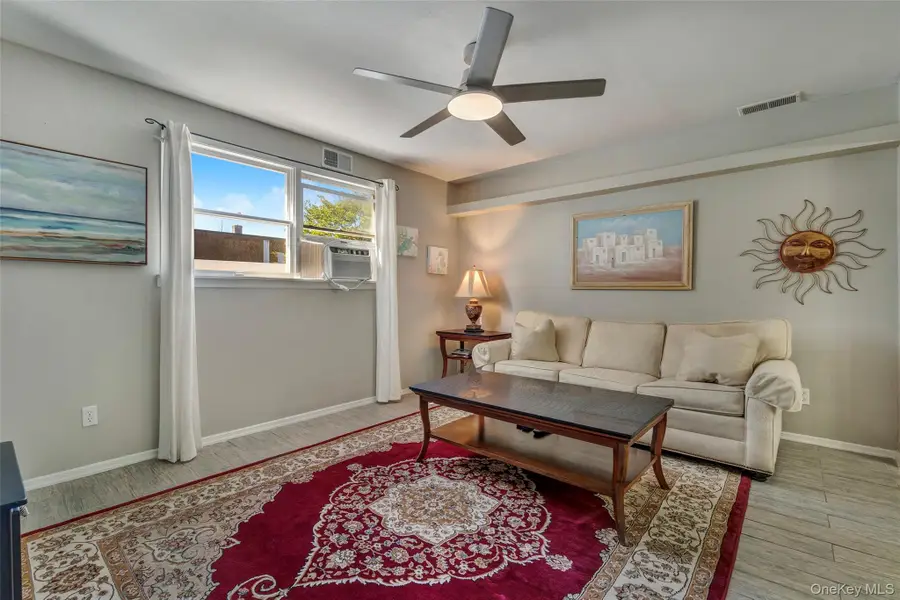 246 Beach 130th Street, Rockaway Park, NY 11694 - Image #3