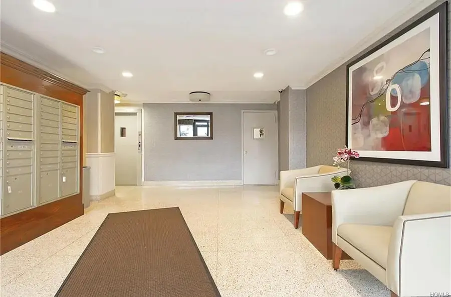 1122 Yonkers #1E, Yonkers, NY 10704 - Image #2