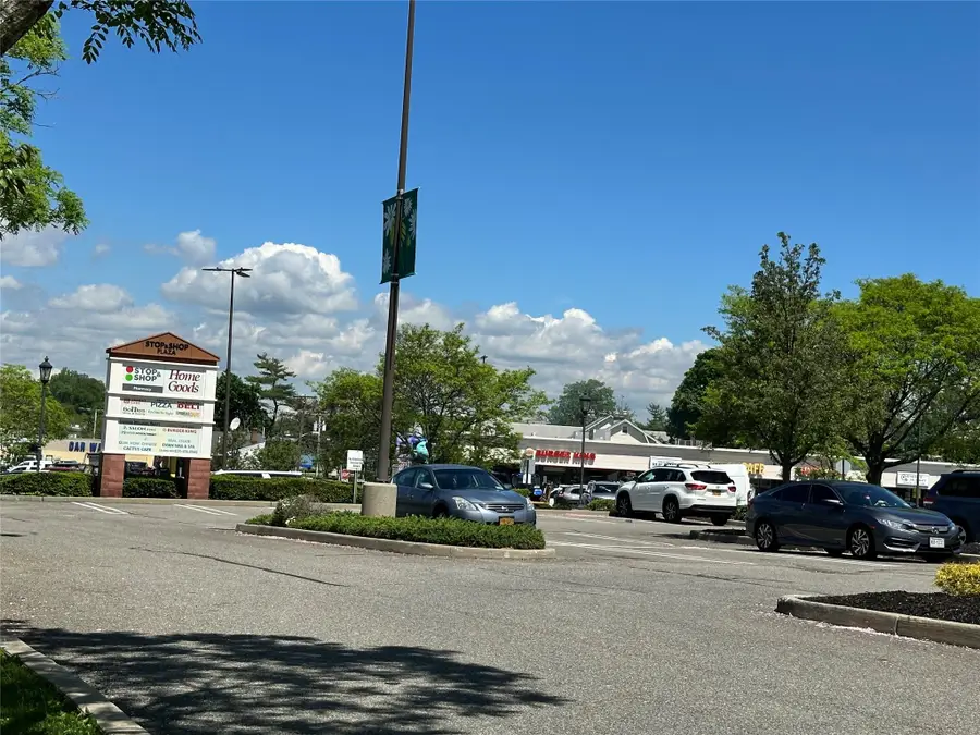 13 Linwood Road S, Port Washington, NY 11050 - Image #2