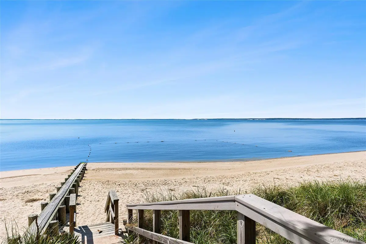 2360 Marlene Lane, Mattituck, NY 11952 - Image #1