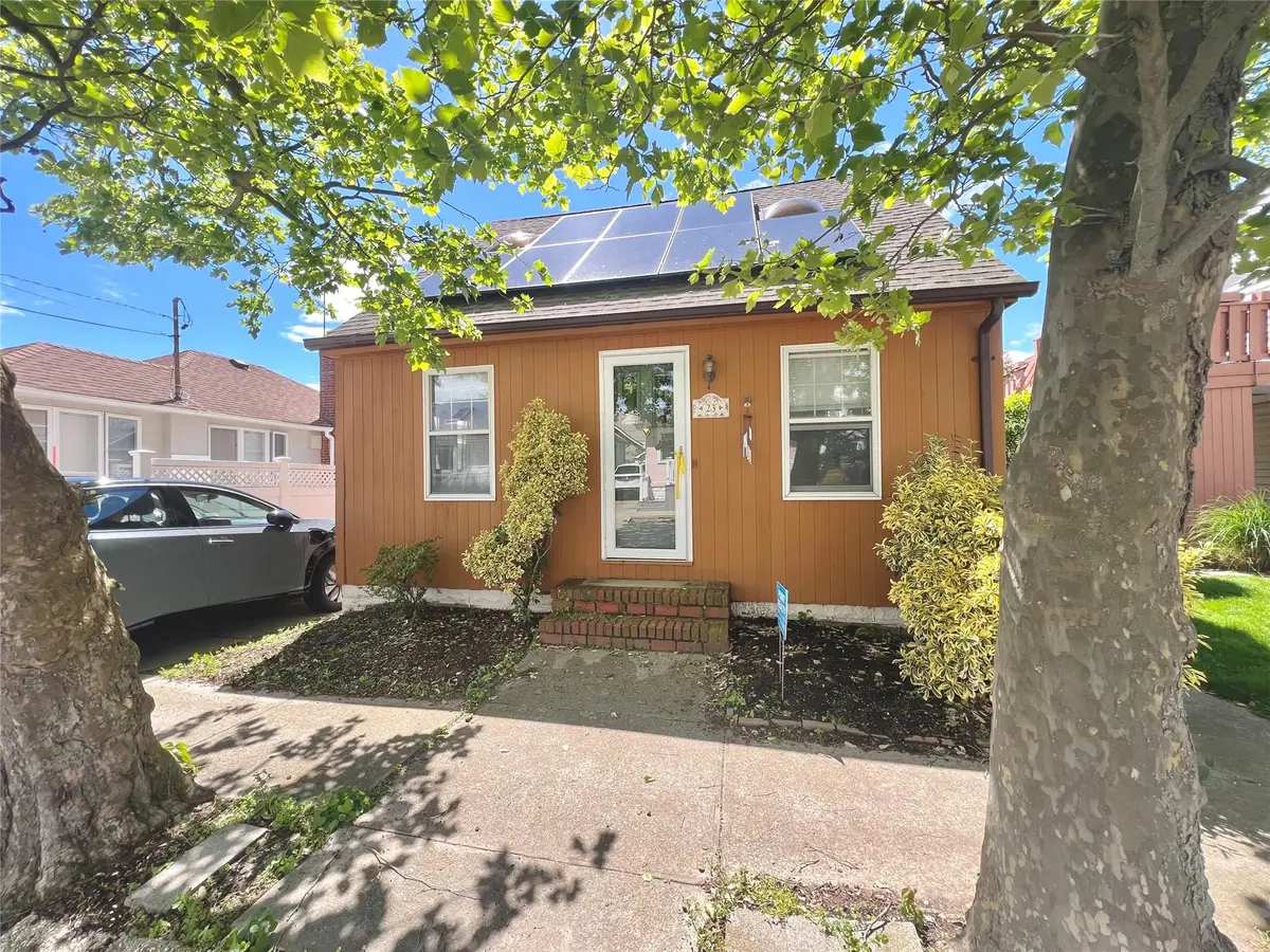 23 Garden City Avenue, Point Lookout, NY 11569 - Image #1