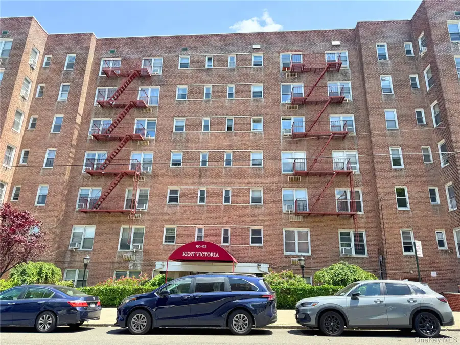 90-02 63 Drive #5C, Rego Park, NY 11374 - Image #2