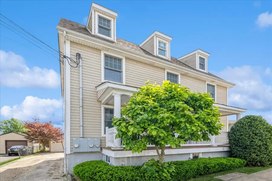 35 East Avenue, Glen Cove, NY 11542 - Image #2