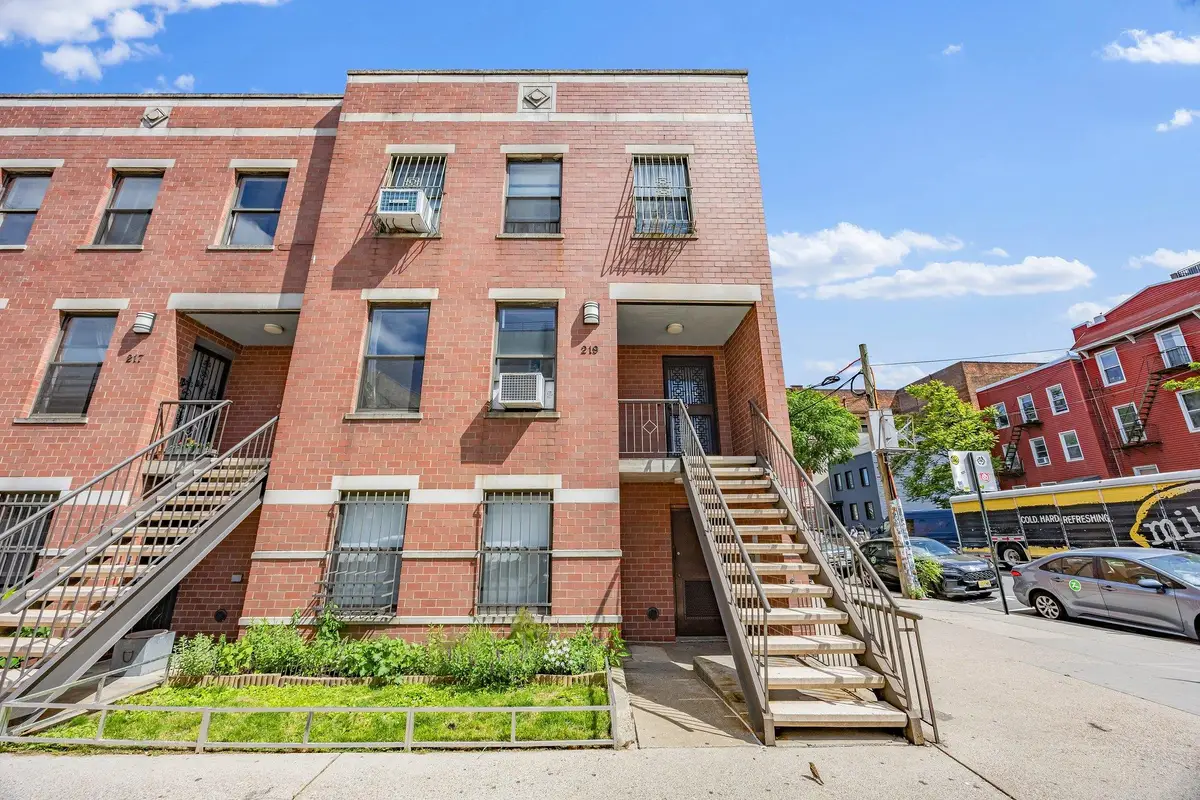 219 Berry Street #2, Brooklyn, NY 11249 - Image #1