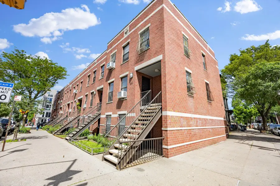 219 Berry Street #2, Brooklyn, NY 11249 - Image #2