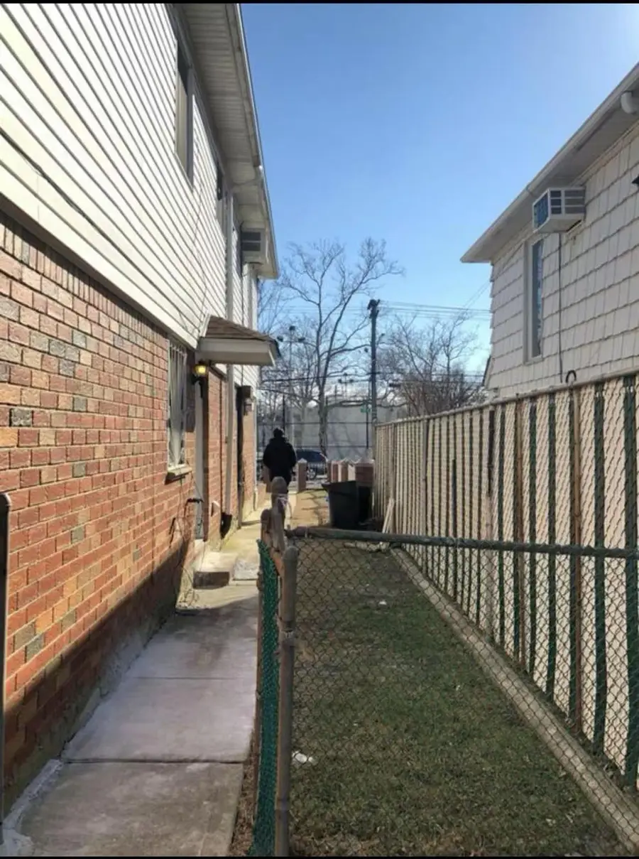 154-11 17th Avenue, Whitestone, NY 11357 - Image #3