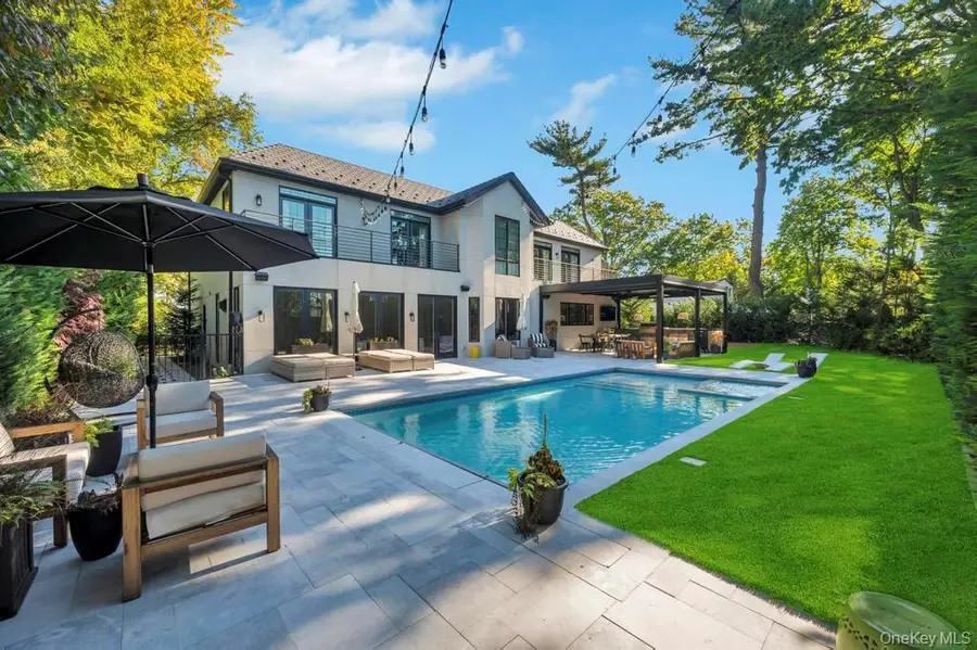 50 Gristmill Lane, Great Neck, NY 11023 - Image #2