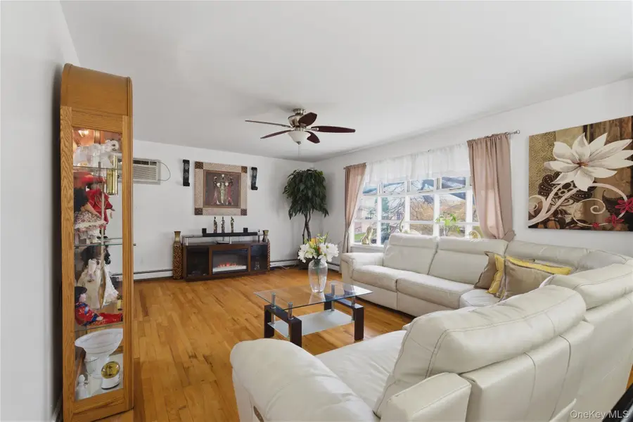 39 Carriage Hill Lane, Poughkeepsie, NY 12603 - #3