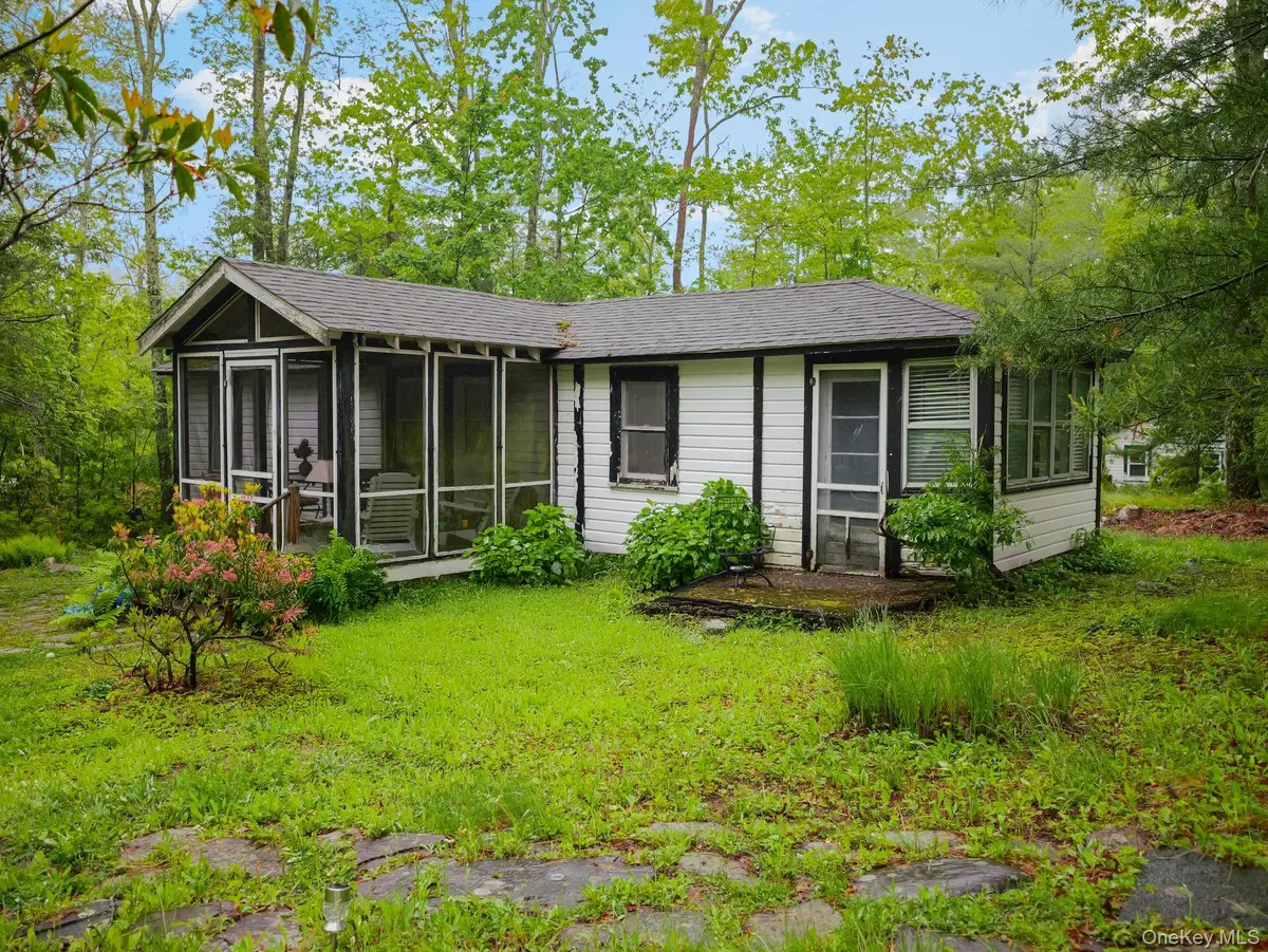 13 Sycamore Trail, Wurtsboro, NY 12790 - Image #1