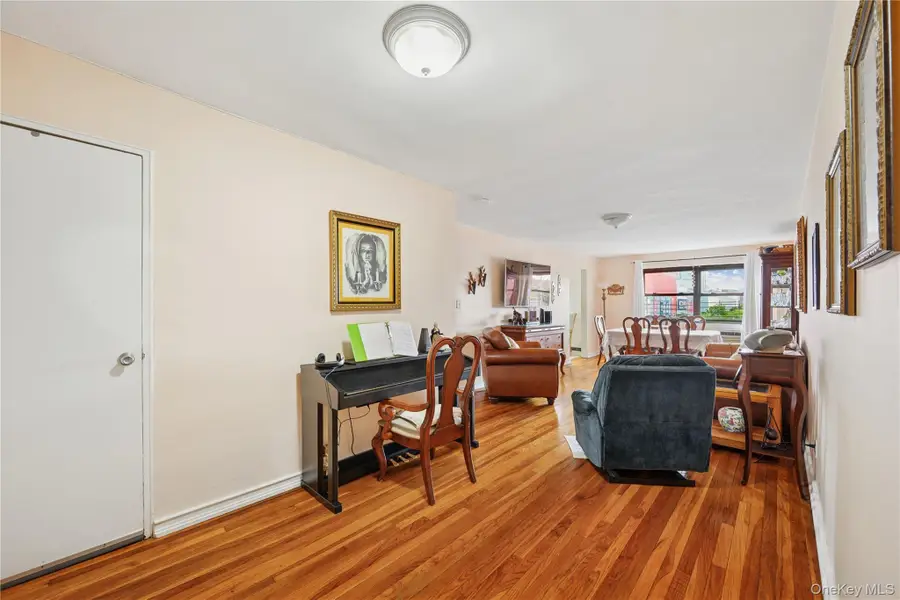 94-30 60 Ave #3H, Elmhurst, NY 11373 - Image #3