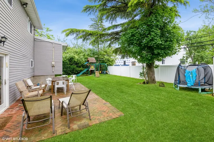 756 Dumont Place, North Woodmere, NY 11581 - Image #3