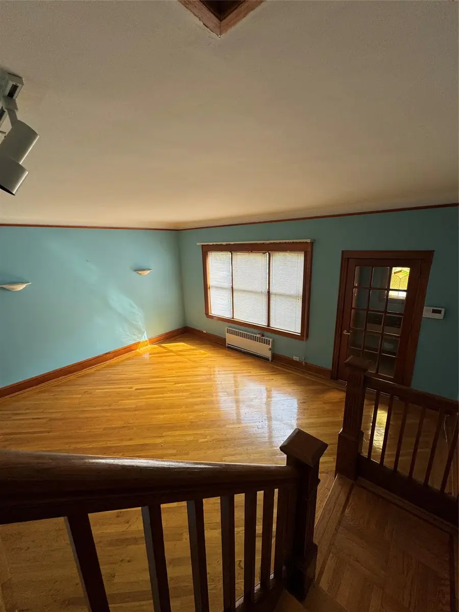 6472 84th Street, Middle Village, NY 11379 - Image #2