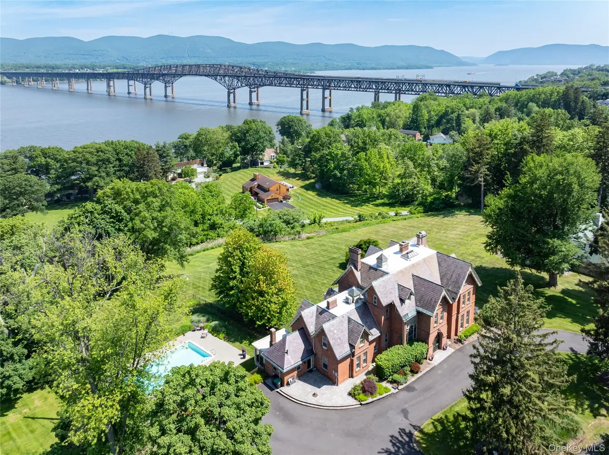 560 Grand Avenue, Balmville, NY 12550 - Image #1