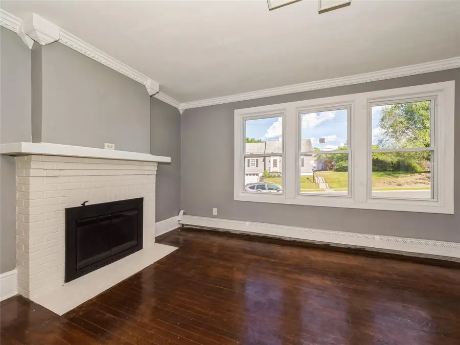 34 Woodland Avenue, Poughkeepsie, NY 12603 - Image #3