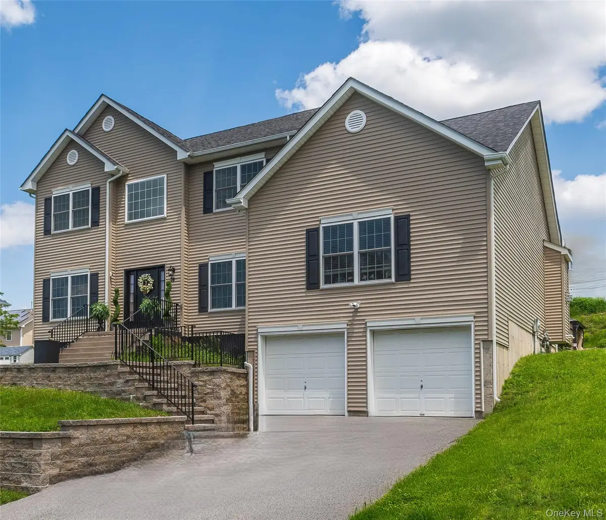 38 Panorama Drive, New Windsor, NY 12553 - Image #1