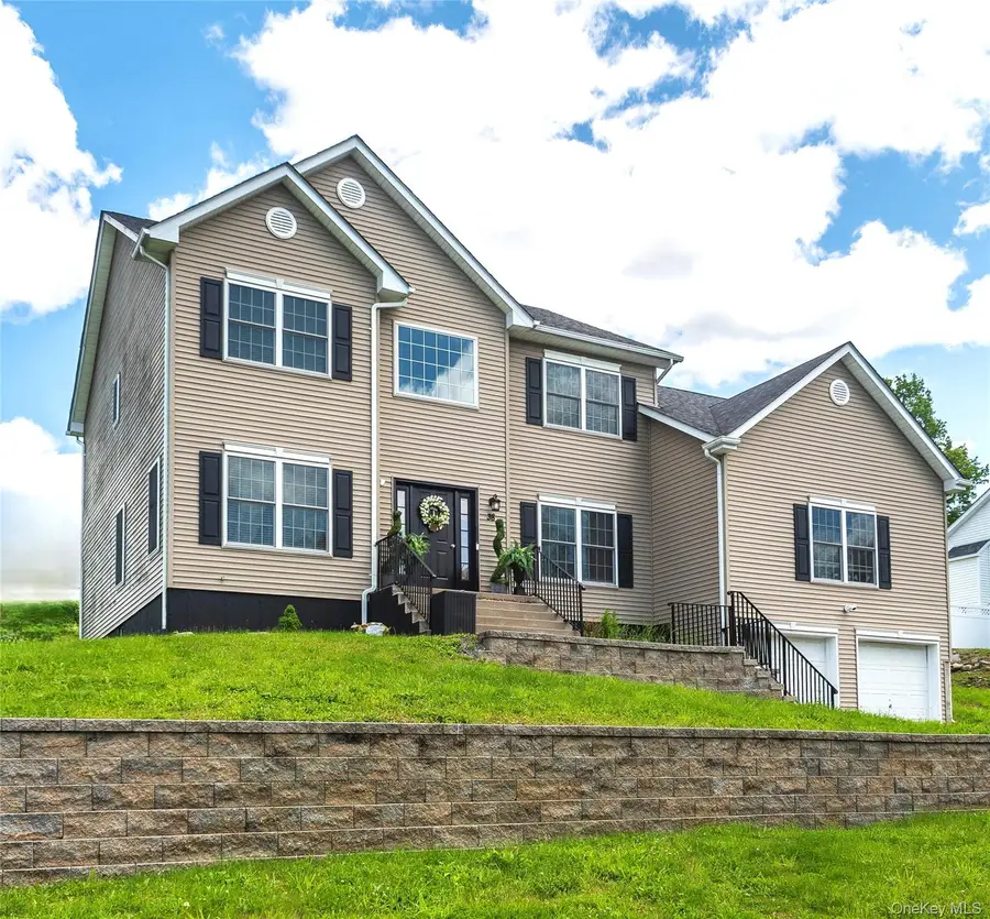 38 Panorama Drive, New Windsor, NY 12553 - Image #2