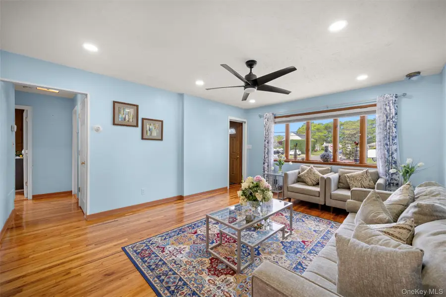 21 Westgate Road, Massapequa Park, NY 11762 - Image #3