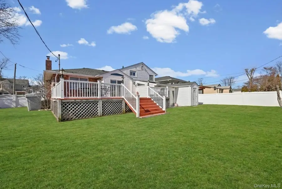 3 Chapin, Farmingdale, NY 11735 - #2