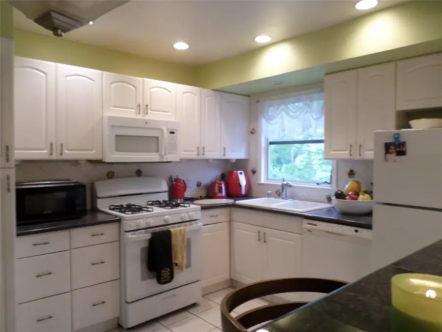 17 Johanna Lane, Monsey, NY 10952 - Image #3