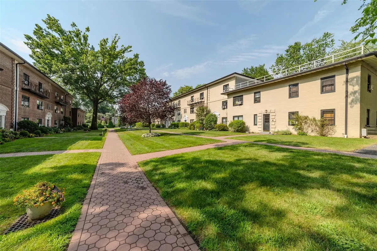 32 Manchester Road #Unit B26, Eastchester, NY 10709 - Image #1