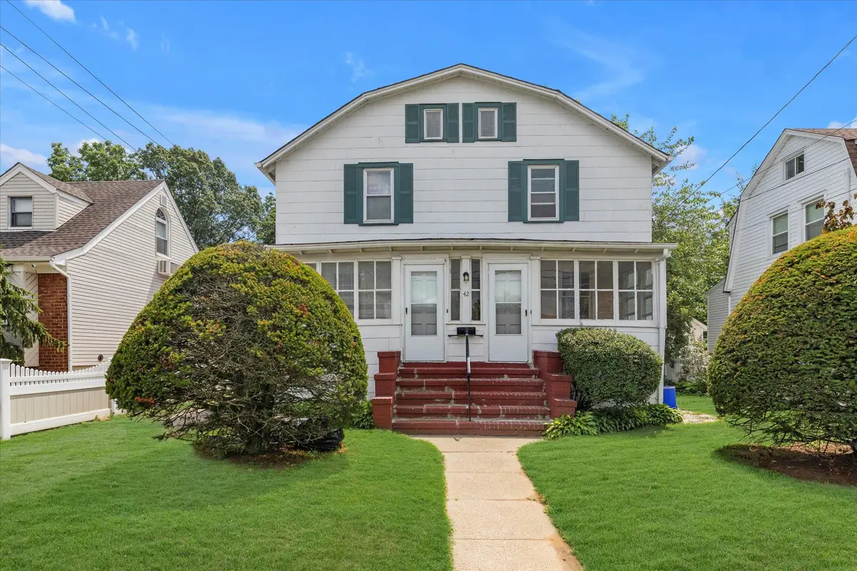 42 Gold Street, Valley Stream, NY 11580 - Image #1