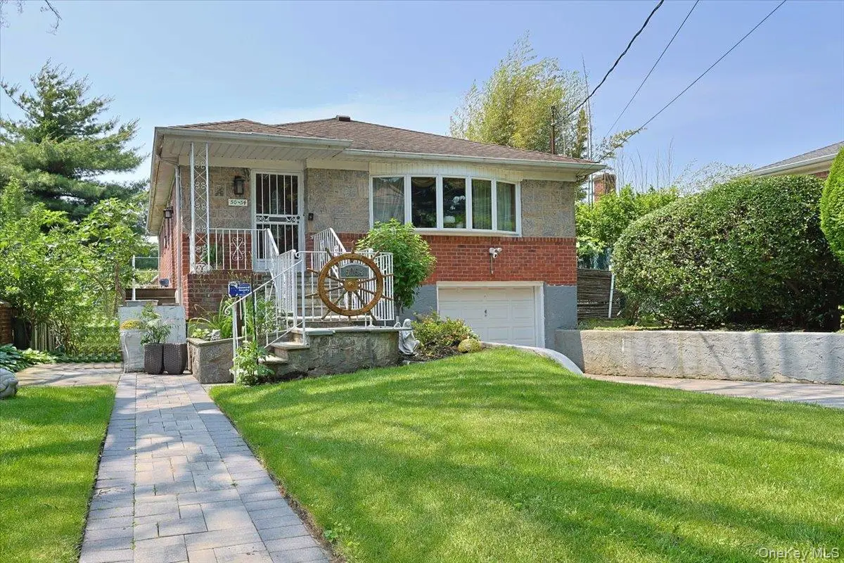 50-54 Deepdale Place, Little Neck, NY 11362 - Image #1