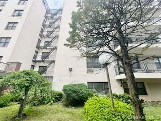 3855 3855 Shore Parkway #3m, Brooklyn, NY 11235 - Image #1