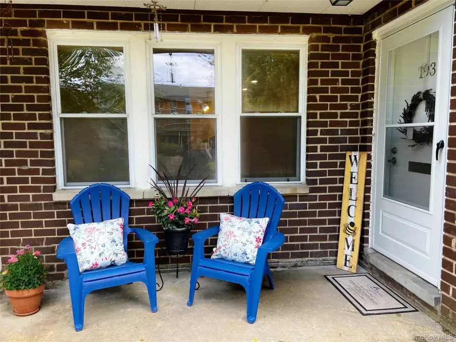 193 Artist Lake Drive, Middle Island, NY 11953 - Image #2