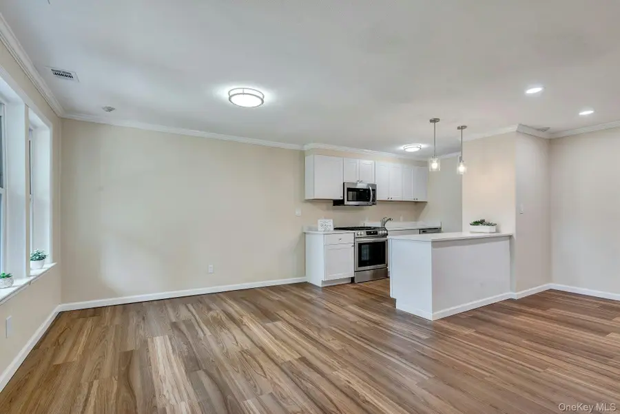 193 Artist Lake Drive, Middle Island, NY 11953 - Image #3