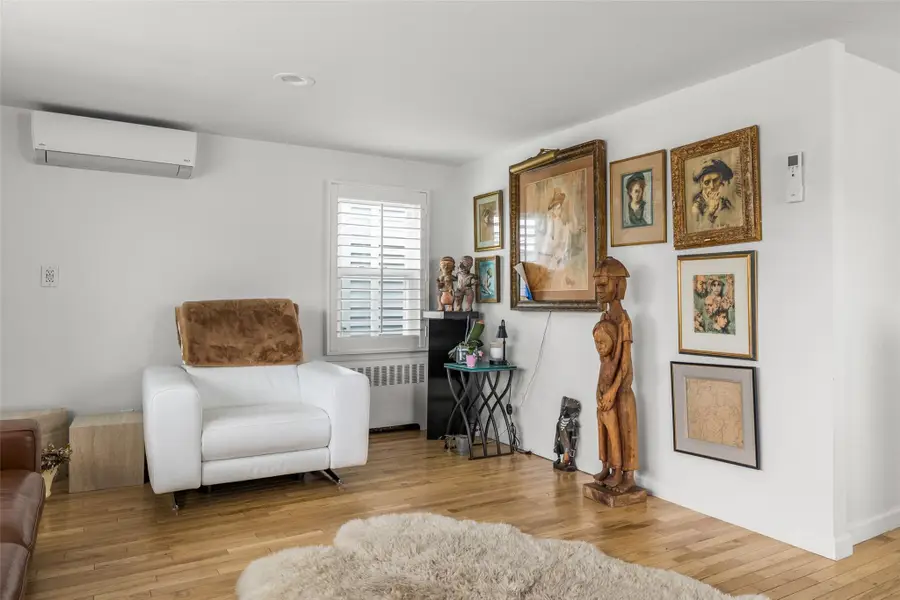 38 Kent Road, Island Park, NY 11558 - Image #3