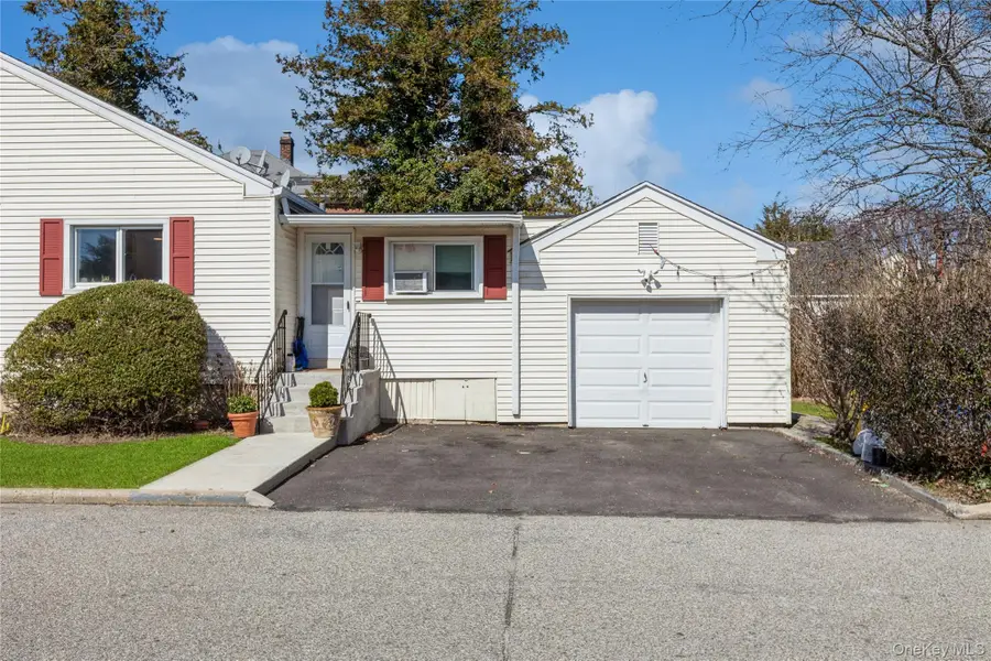 55 Nassau Avenue, Glen Cove, NY 11542 - Image #3