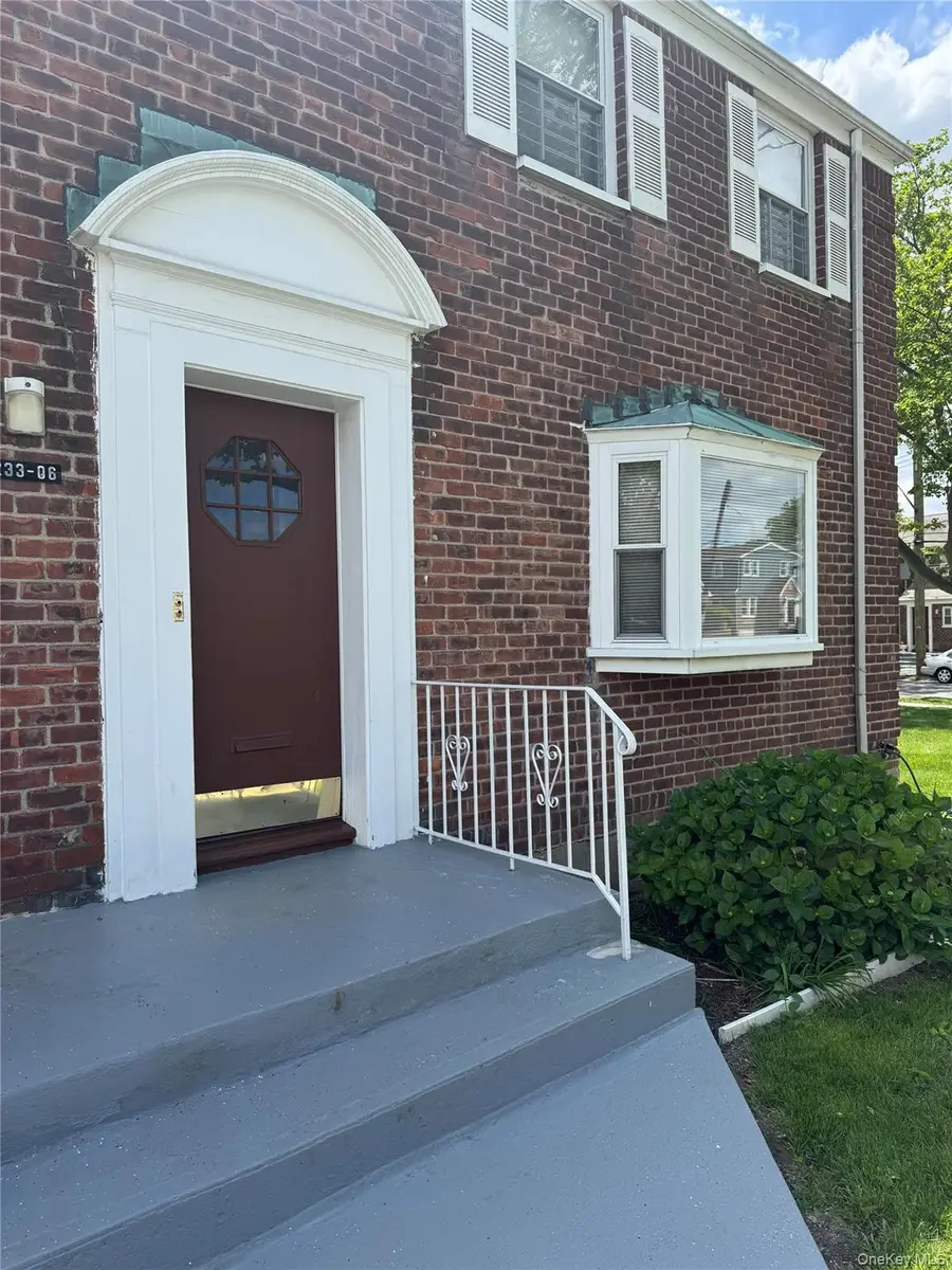 233-06 131 Street #1, Rosedale, NY 11412 - Image #2