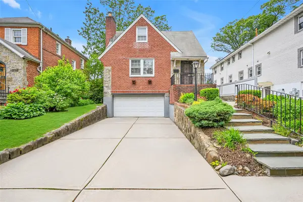 86-32 Avon Street, Jamaica Estates, NY 11432