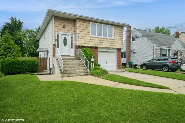 2104 Fir Street, Wantagh, NY 11793