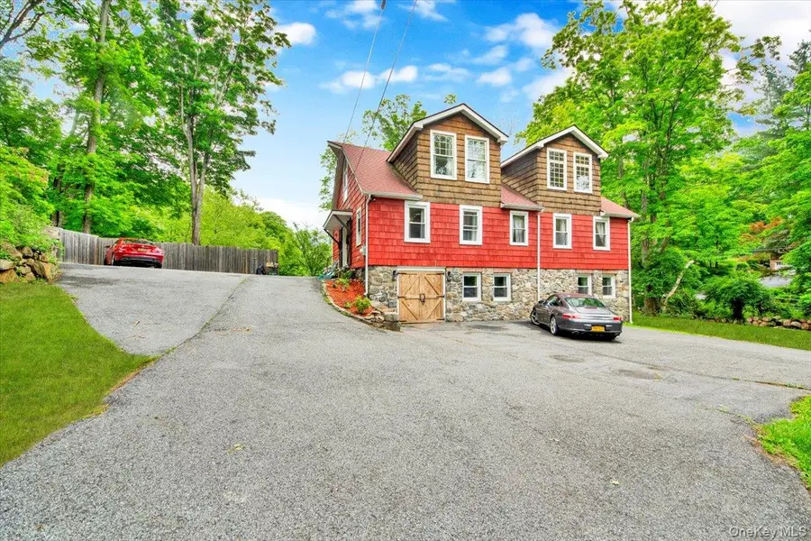 161 Goldens Bridge Road, Katonah, NY 10536 - Image #2