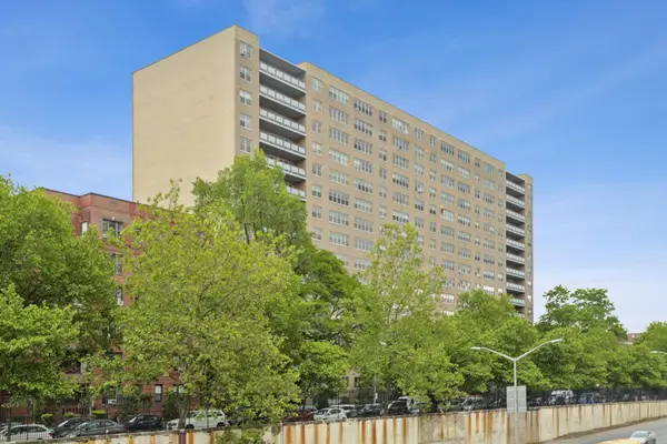 135 Ocean Parkway #17H, Brooklyn, NY 11218