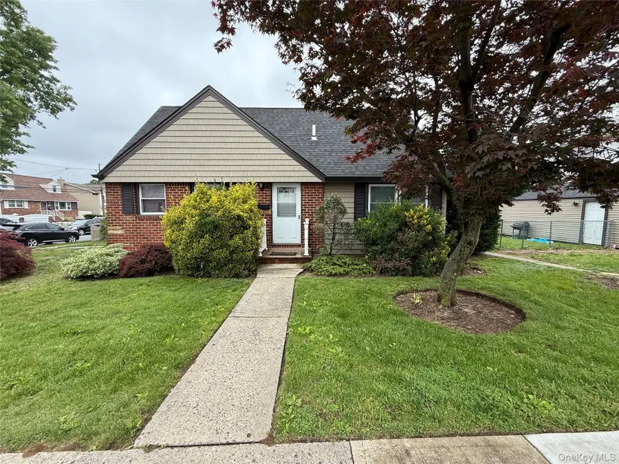 389 Kirkman Avenue, Elmont, NY 11003 - Image #3