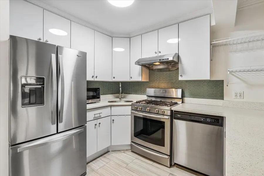 275 Webster Avenue #4i, Brooklyn, NY 11230 - Image #3