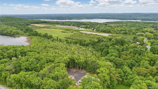 715 Broadway, Esopus, NY 12429