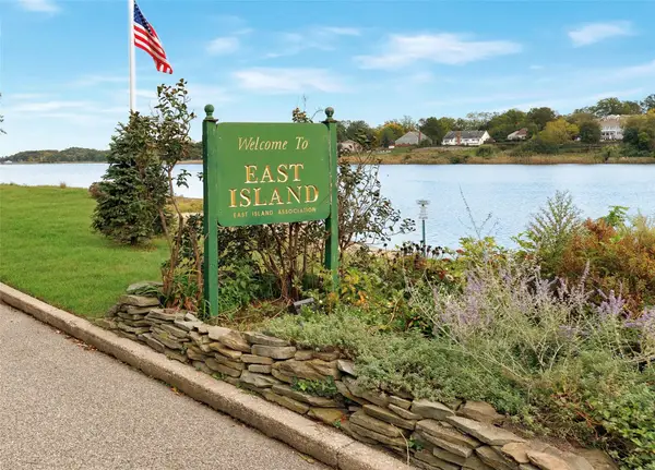 16 Eastland Drive, Glen Cove, NY 11542