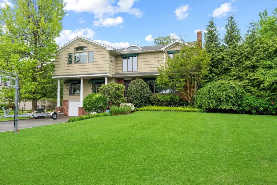 16 Eastland Drive, Glen Cove, NY 11542 - Image #3