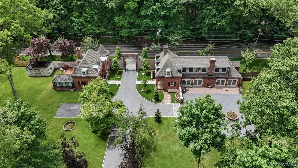 22 Brookville Road, Muttontown, NY 11545 - Image #1