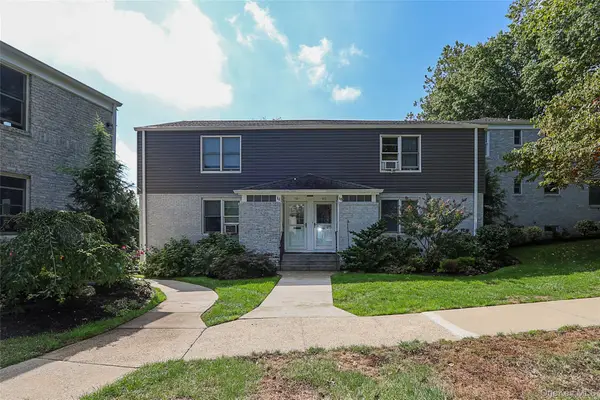 10 Glen Keith Road #U, Glen Cove, NY 11542